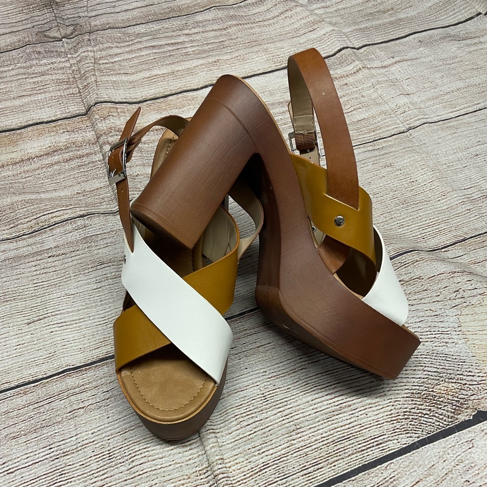 😍Yoki open toe heel platform sandals, Tan Cream Size 8